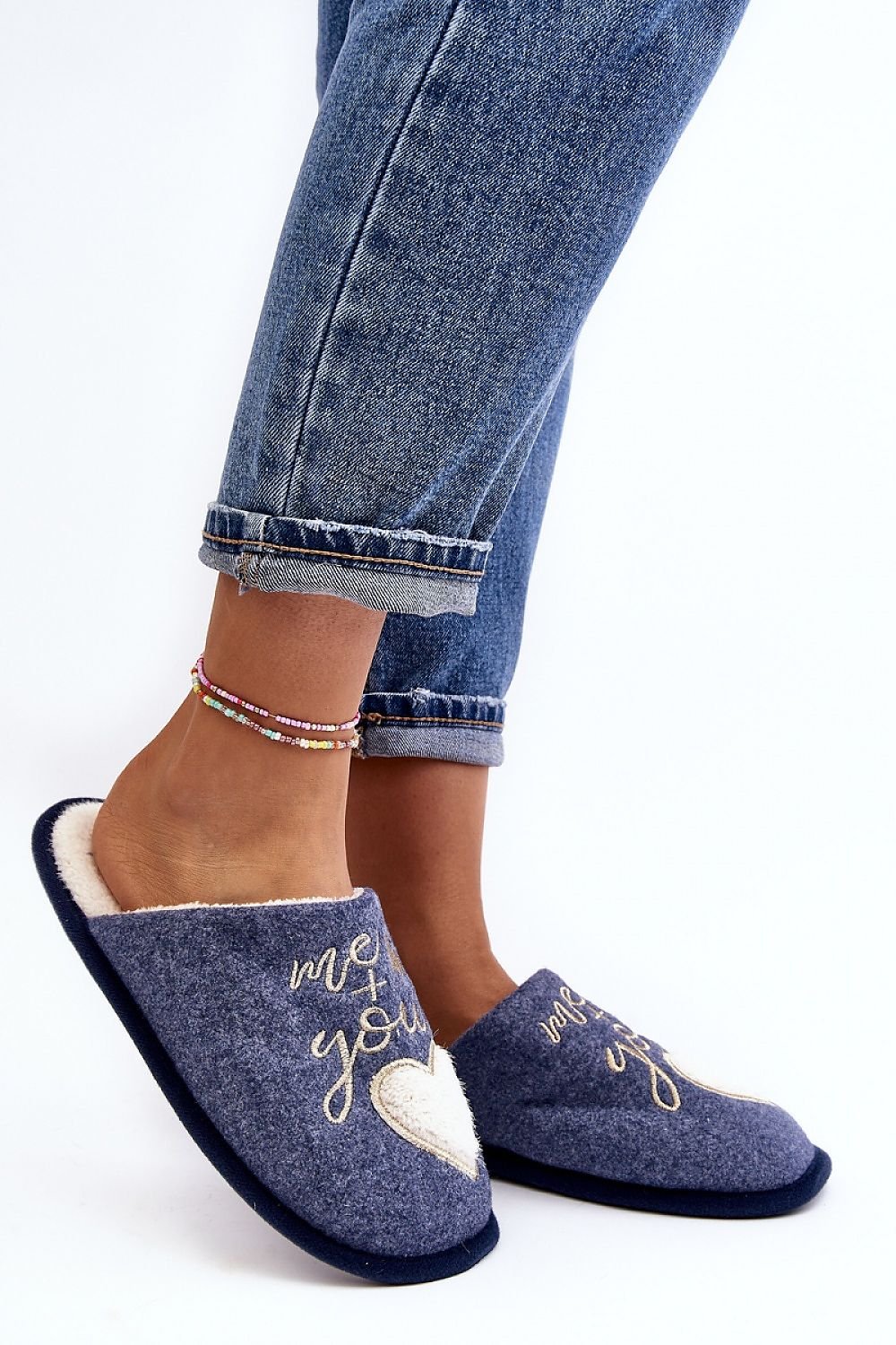 Slippers model 189103